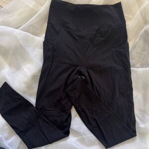 Buff bunny High-Waist Black Active Leggings with Side Pockets - S/M